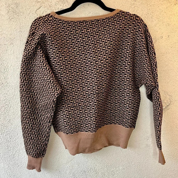 Philosophy Drop Shoulder Sweater Tan Black Small - Picture 6 of 6